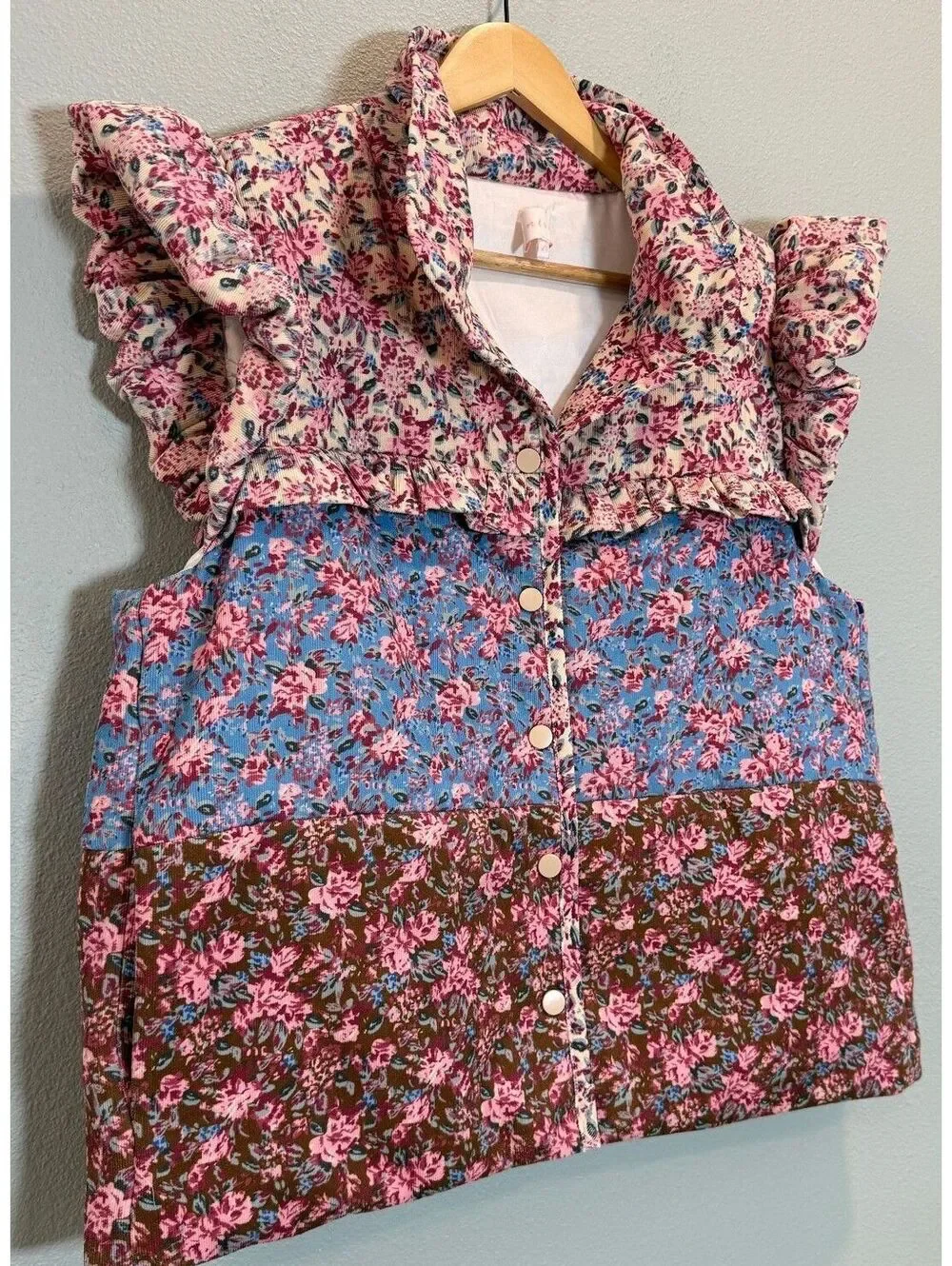 Entro Boutique Floral Color Block Ruffle Vest - Women's Large NWOT
